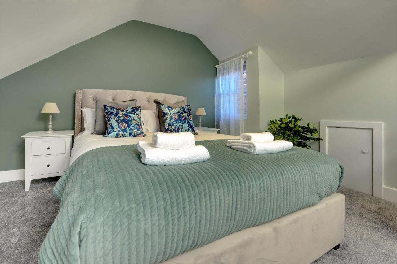 The Nook - A Modern 2 Bedroom Loft With Parking Ripon Exterior foto