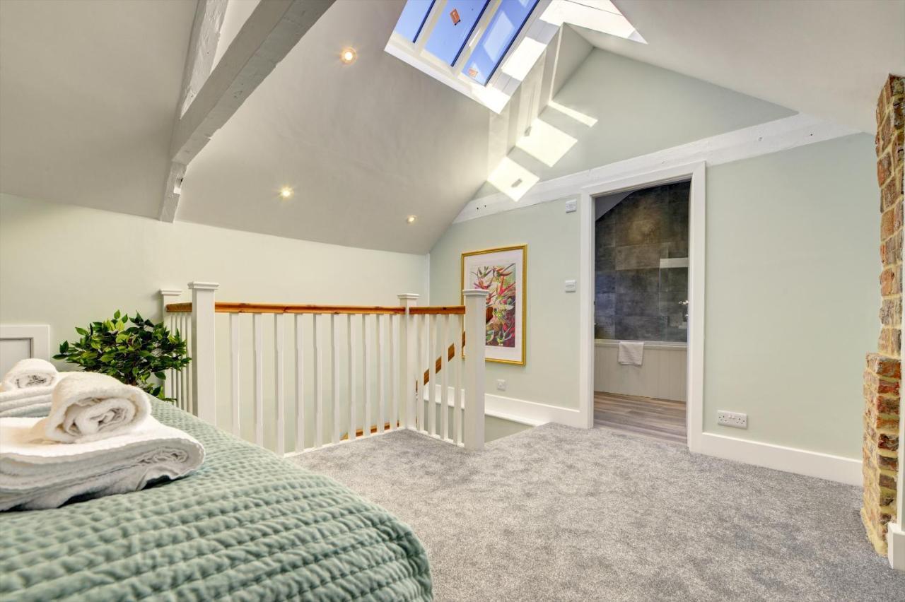 The Nook - A Modern 2 Bedroom Loft With Parking Ripon Exterior foto